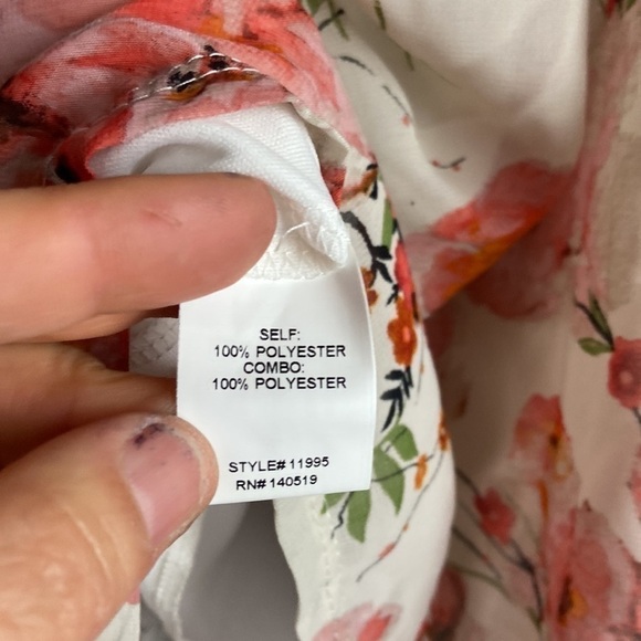 HP🎉Mesmerized Boho Floral Coldshoulder Dress​ - Picture 9 of 10